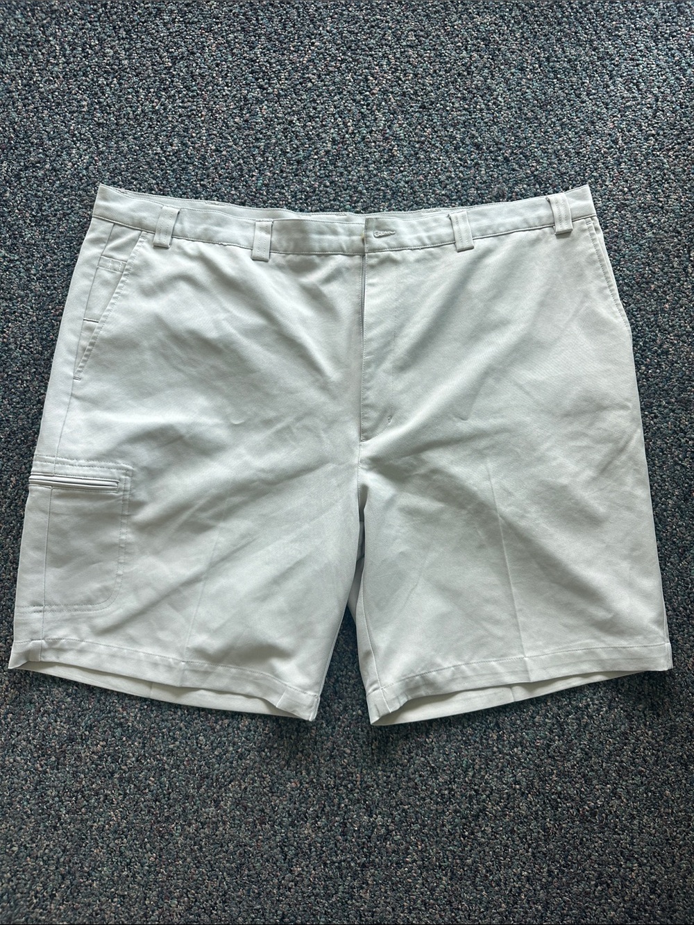 Roundtree & Yorke Light Khaki Cargo Shorts with Side Pocket